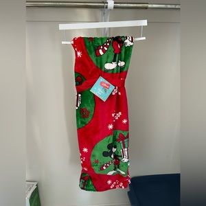 Mickey Mouse Christmas Throw Blanket